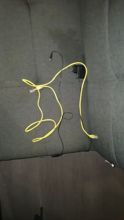 Router inalámbrico TP-Link con antenas - miniatura 3