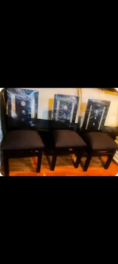 Silla de madera con asiento acolchado - miniatura 6