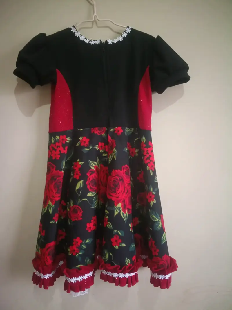 Vestido de Huasa talla 4/6 - 2
