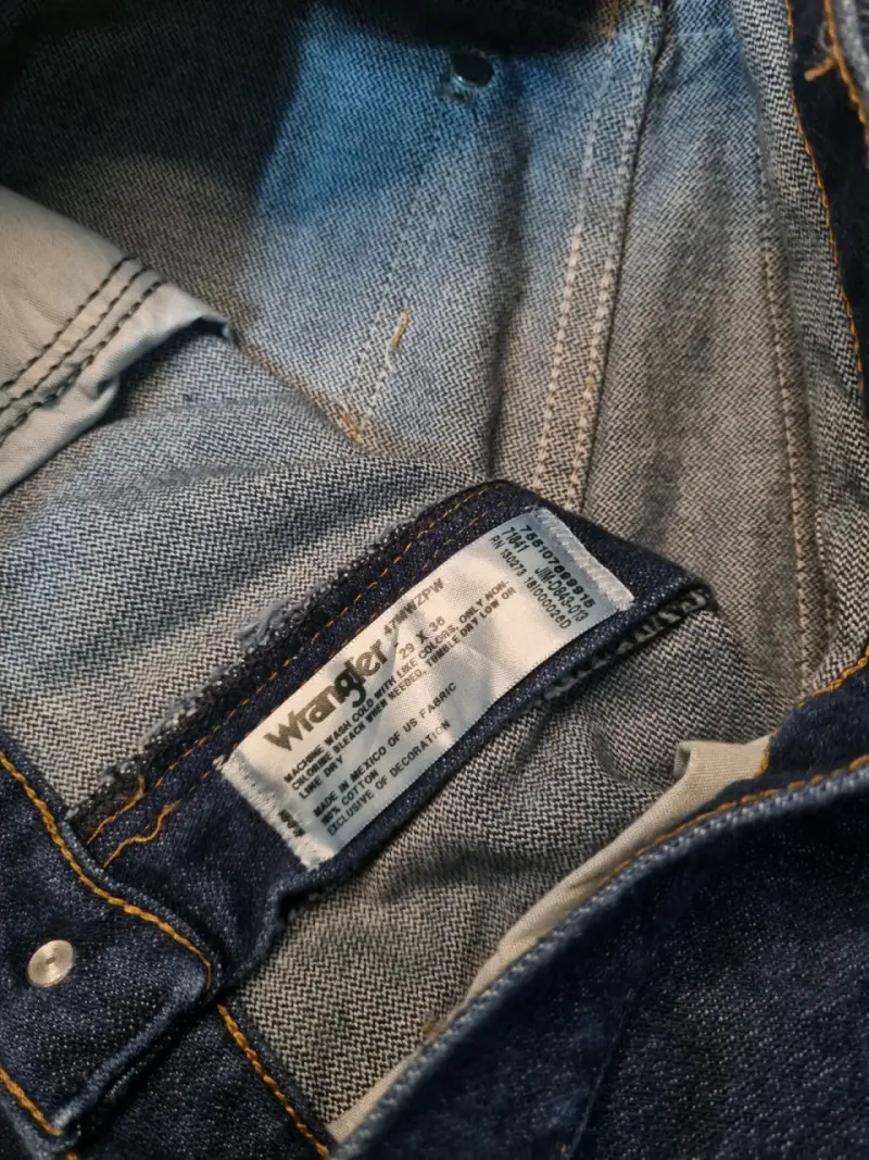 Jeans Wrangler clásicos azul oscuro W29 L36 - 4