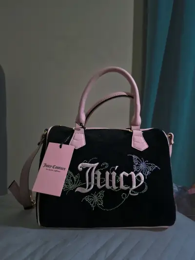 Bolso Juicy Couture negro con rosados - miniatura 1