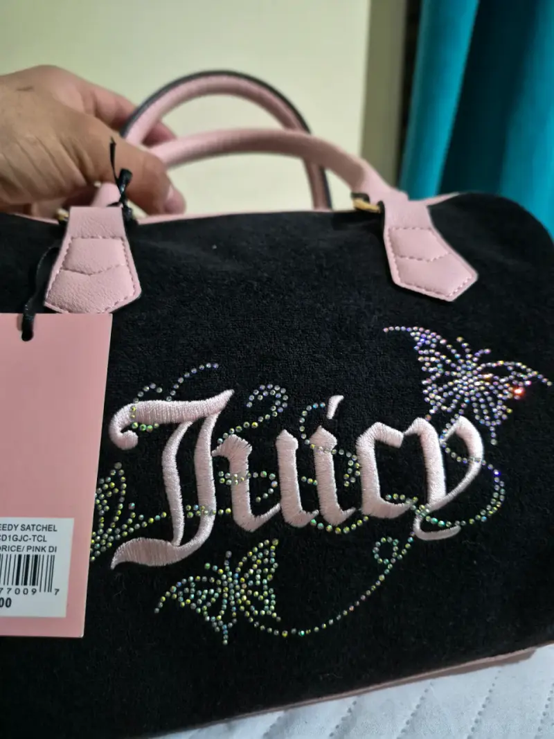 Bolso Juicy Couture negro con rosados - 2