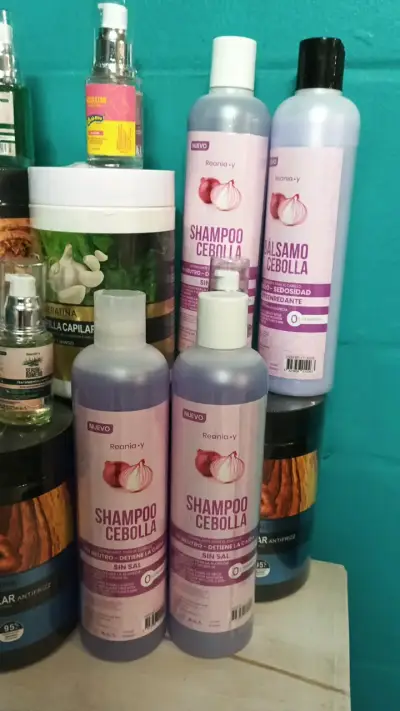 Set de cuidado capilar con shampoo y bálsamo de cebolla - miniatura 1