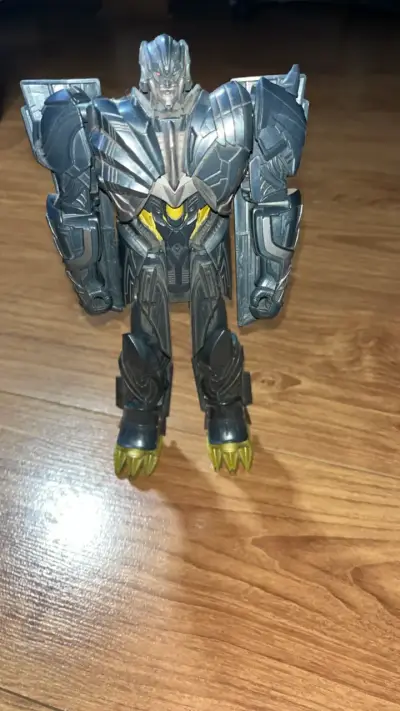 Figura de acción Transformer Megatron - miniatura 1