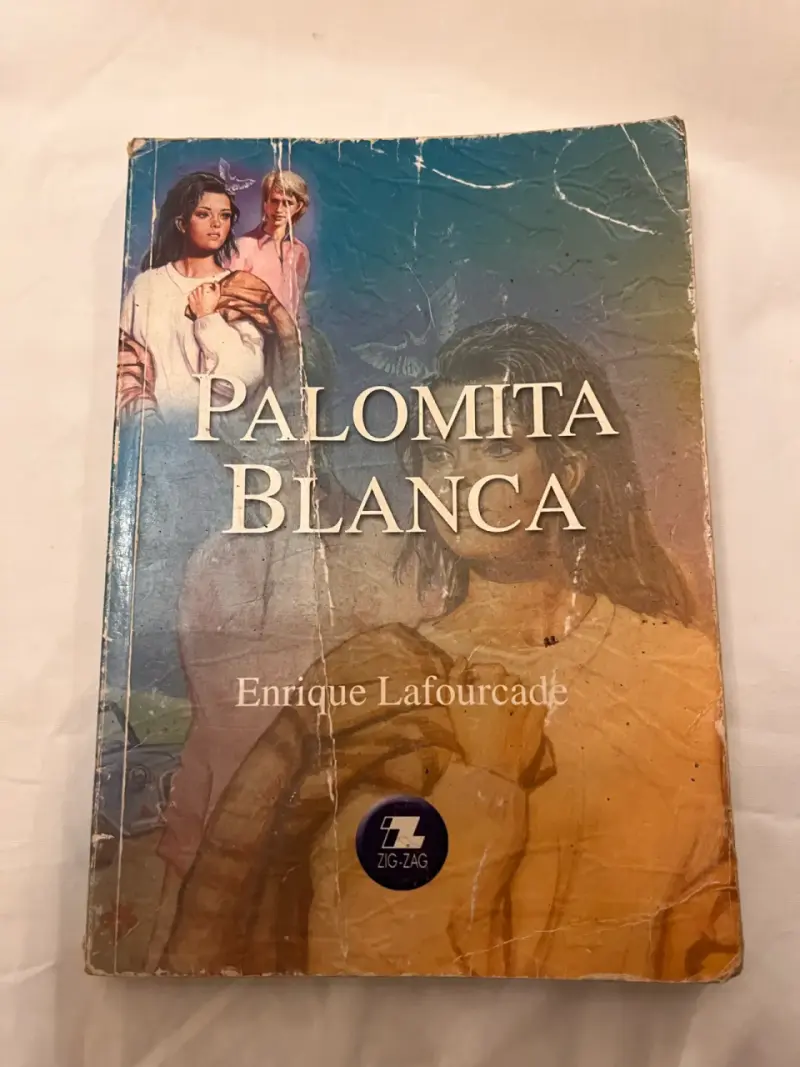 Libro 'Palomita Blanca' de Enrique Lafourcade - 1