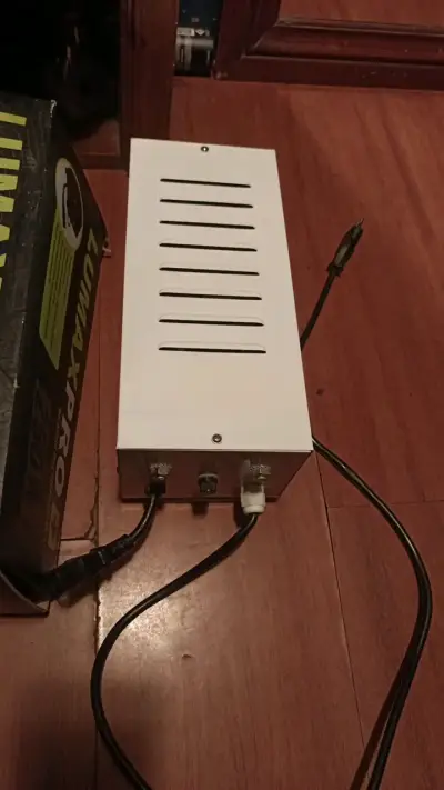 Fuente de poder Lumax Pro 250W para equipos electrónicos - miniatura 1