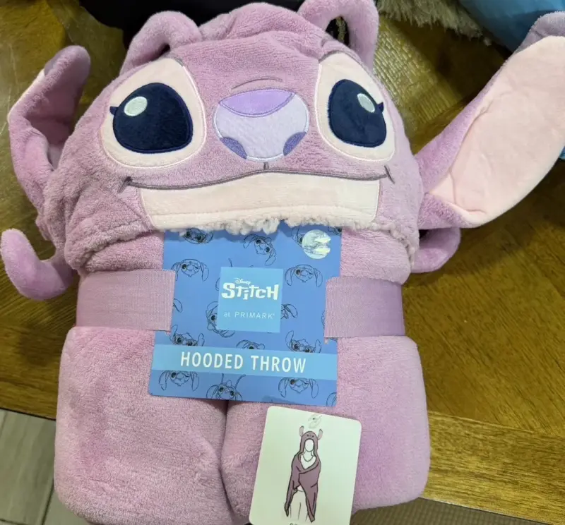 Manta con capucha Stitch Disney Primark