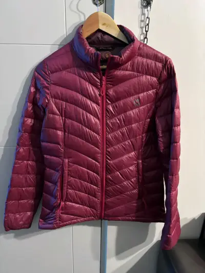 Chaqueta acolchada de mujer y vestidos - miniatura 1