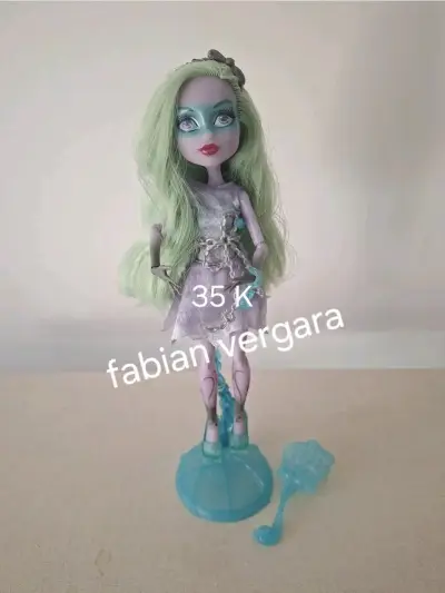 Muñeca Monster High con accesorios - miniatura 1