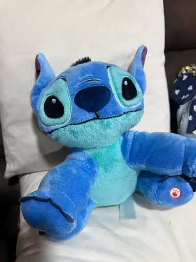 Peluche Stitch con luces en mejillas - miniatura 1
