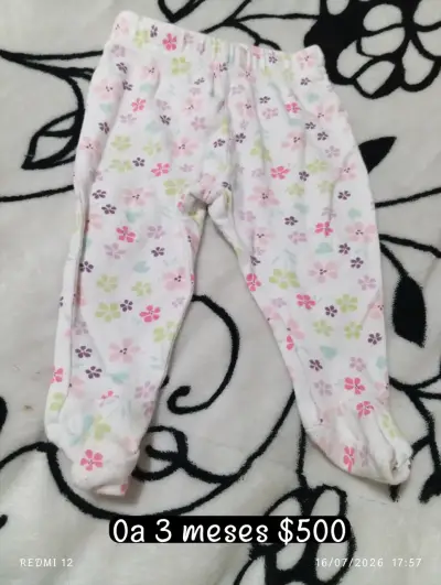 2 Pantalones de bebé con diseño floral 0-3 meses - miniatura 1