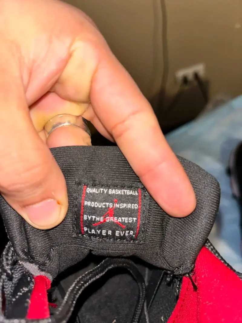 Zapatillas Air Jordan 11 Retro Negro Rojo - 2