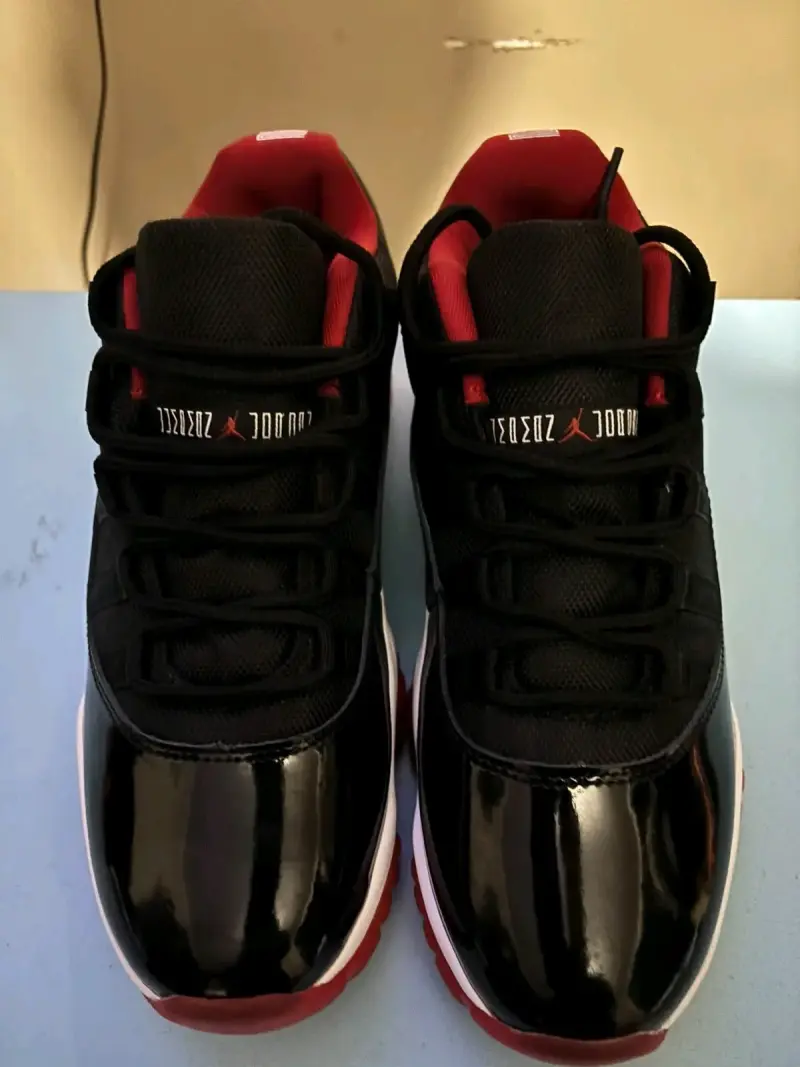 Zapatillas Air Jordan 11 Retro Negro Rojo - 4