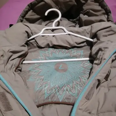 Parka beige Haka honu con capucha - miniatura 5