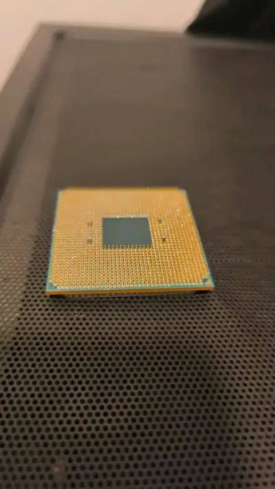 Procesador AMD Ryzen 5 2600 - miniatura 2