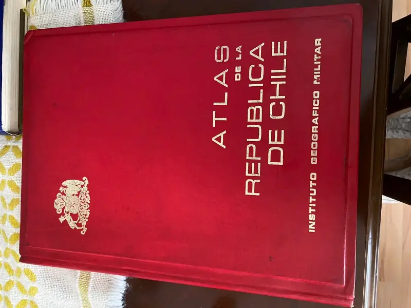Atlas de la República de Chile por Instituto Geográfico Militar - 1