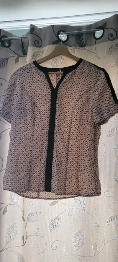 Blusa de mujer con diseño de lunares Berkovich - miniatura 4