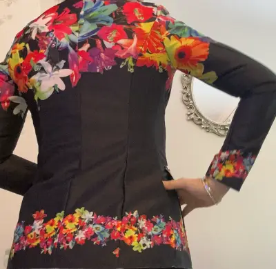 Blazer floral para mujer - miniatura 2