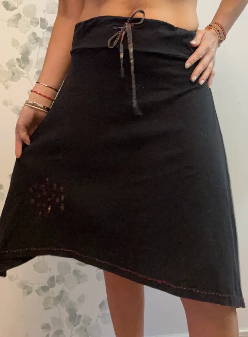 Falda negra con bordado artesanal Veracruz - 1