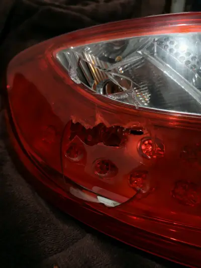 Foco trasero para mazda demio (ROTO) - miniatura 2