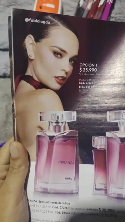 Perfume Vibranza de Ésika con aroma oriental dulce - miniatura 2