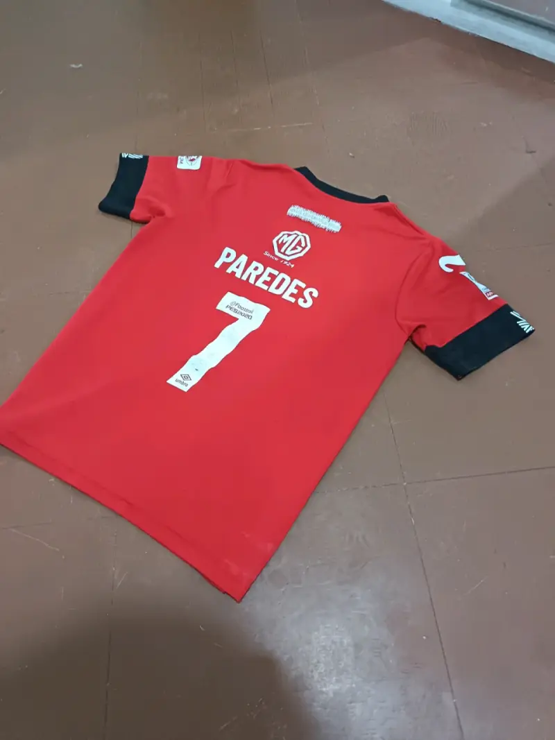 Camiseta de fútbol Colo Colo Umbro roja talla 14 - 3