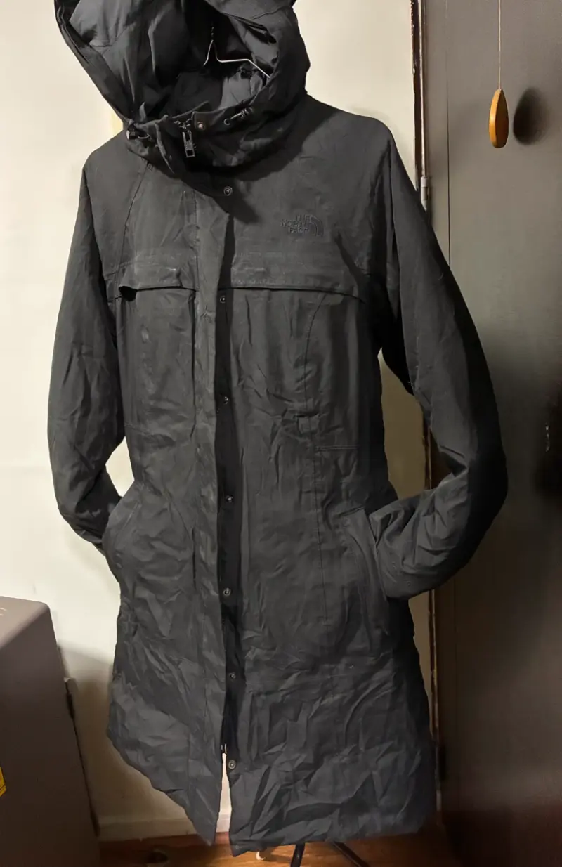 Parka negra The North Face talla SP impermeable - 1