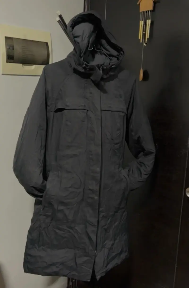 Parka negra The North Face talla SP impermeable - 2