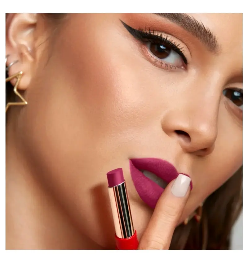 Labial Colorfix 24H Rojo Intenso - 3