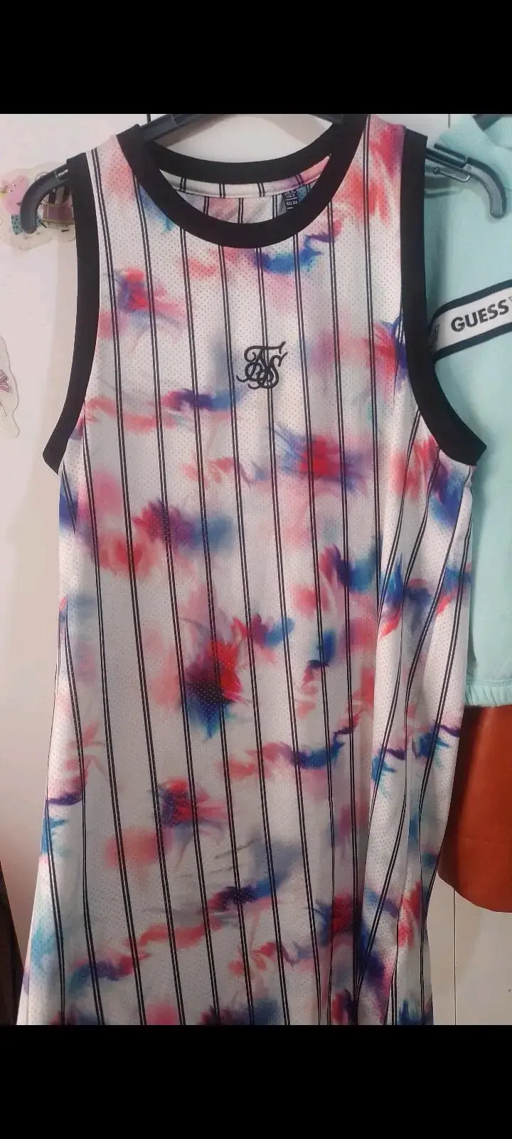 Vestido siksilk sin mangas con estampado floral