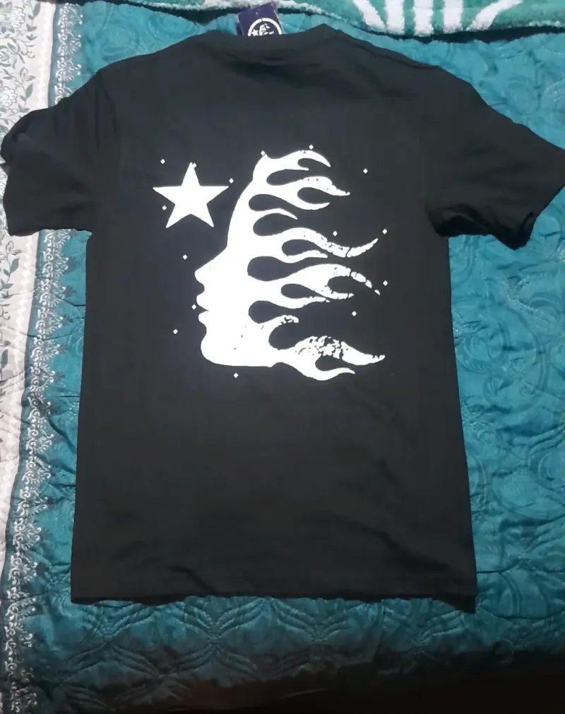 Polera negra Hellstar - 3