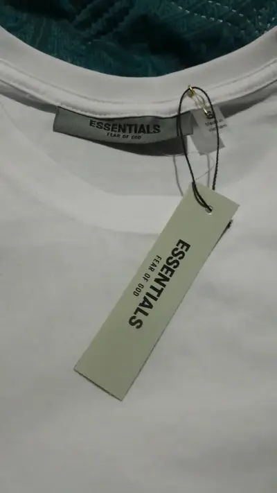 Polera Blanca Essentials - miniatura 3