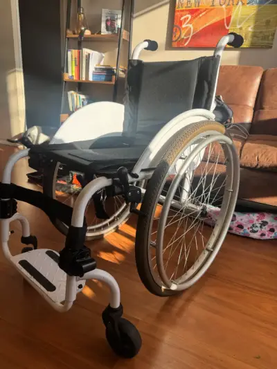 Silla de ruedas - miniatura 3