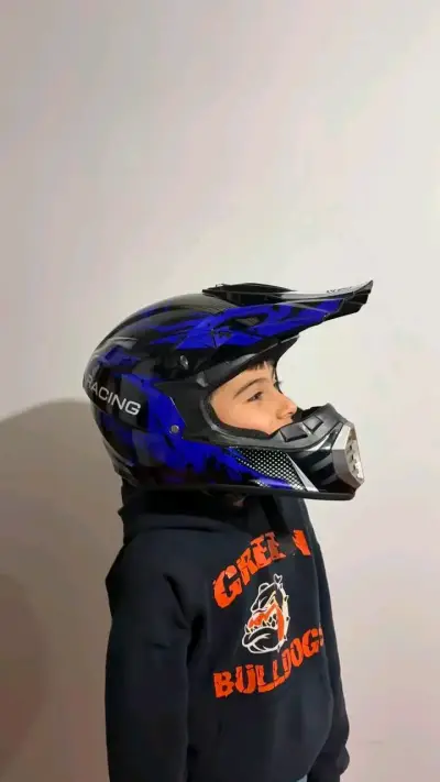 Casco de motocross infantil azul y negro - miniatura 1