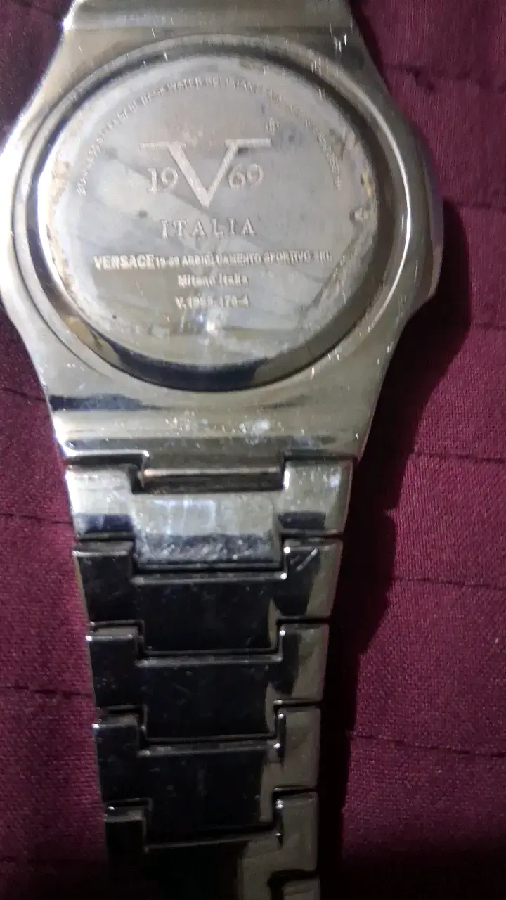 Reloj de pulsera metálico clásico versace - 2