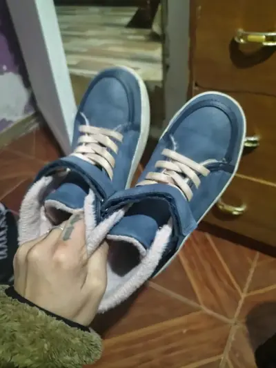 Zapatillas azules de invierno con forro interior - miniatura 1