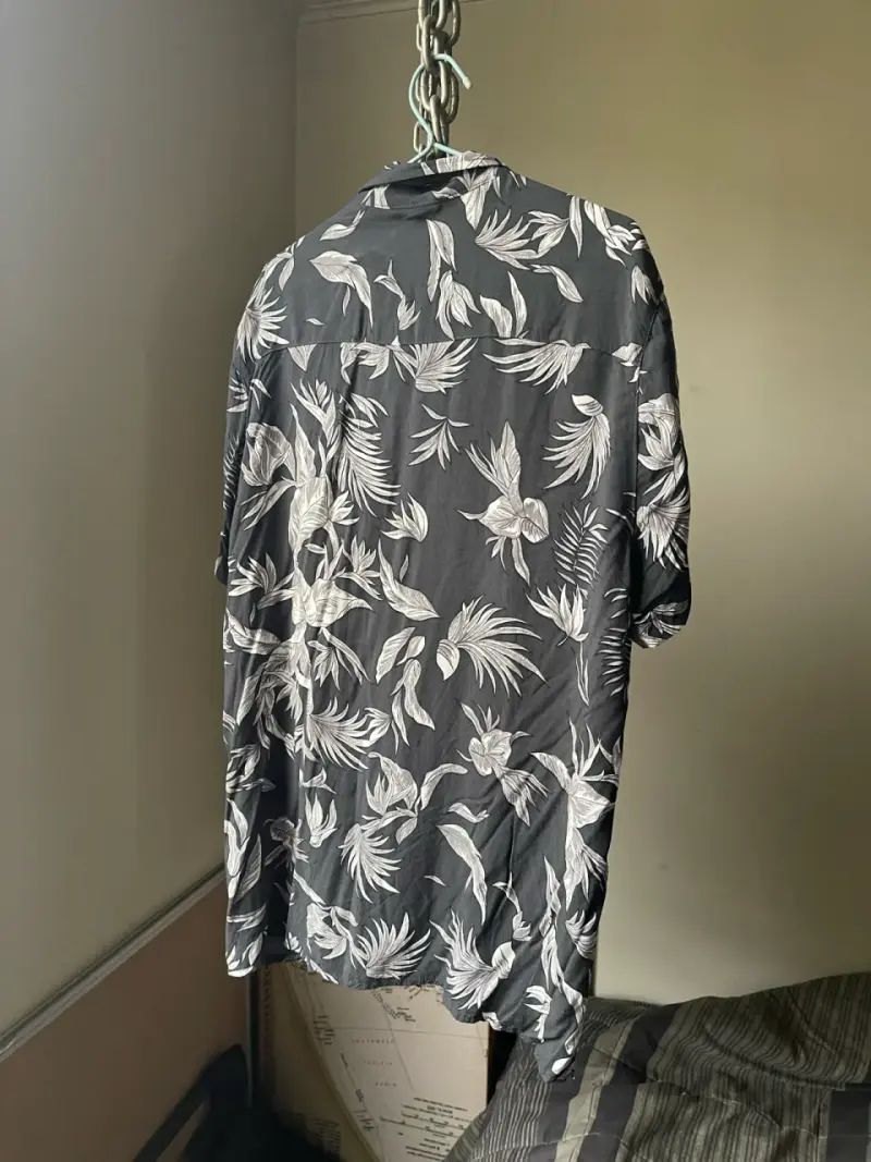 Camisa Foster estampada tropical talla XL - 2