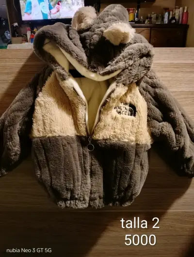 Chaqueta de peluche para niño con capucha y orejas - miniatura 2
