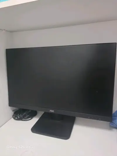 Monitor AOC de 24 pulgadas en buen estado - miniatura 1