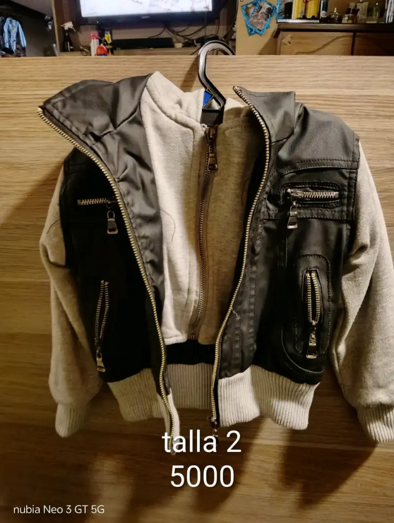 Chaqueta con capucha para niño talla 2 - 2