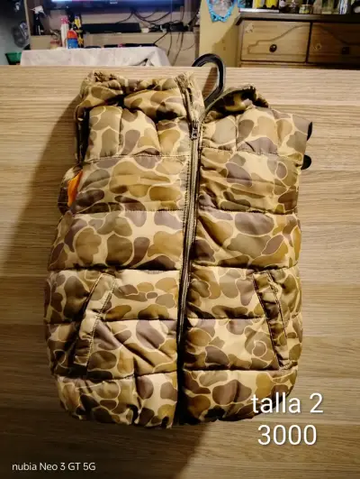 Chalecos  para niño talla 2 camuflado y rojo - miniatura 1