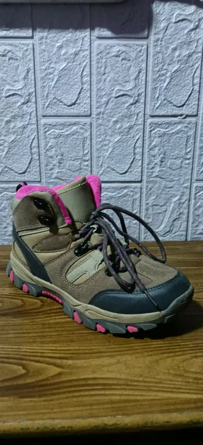 Botas de montaña para mujer color beige y rosa - miniatura 1