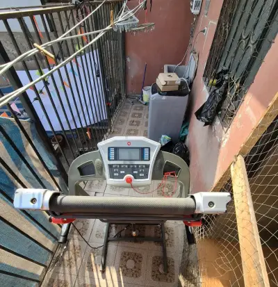 Caminadora eléctrica Muvo plegable - miniatura 3