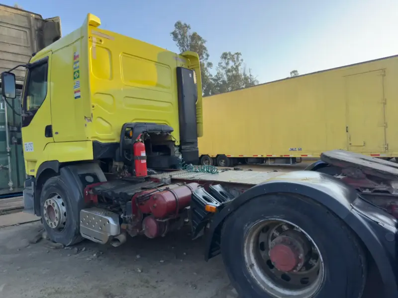 Tractocamión Renault Premium 6x2 usado - 4