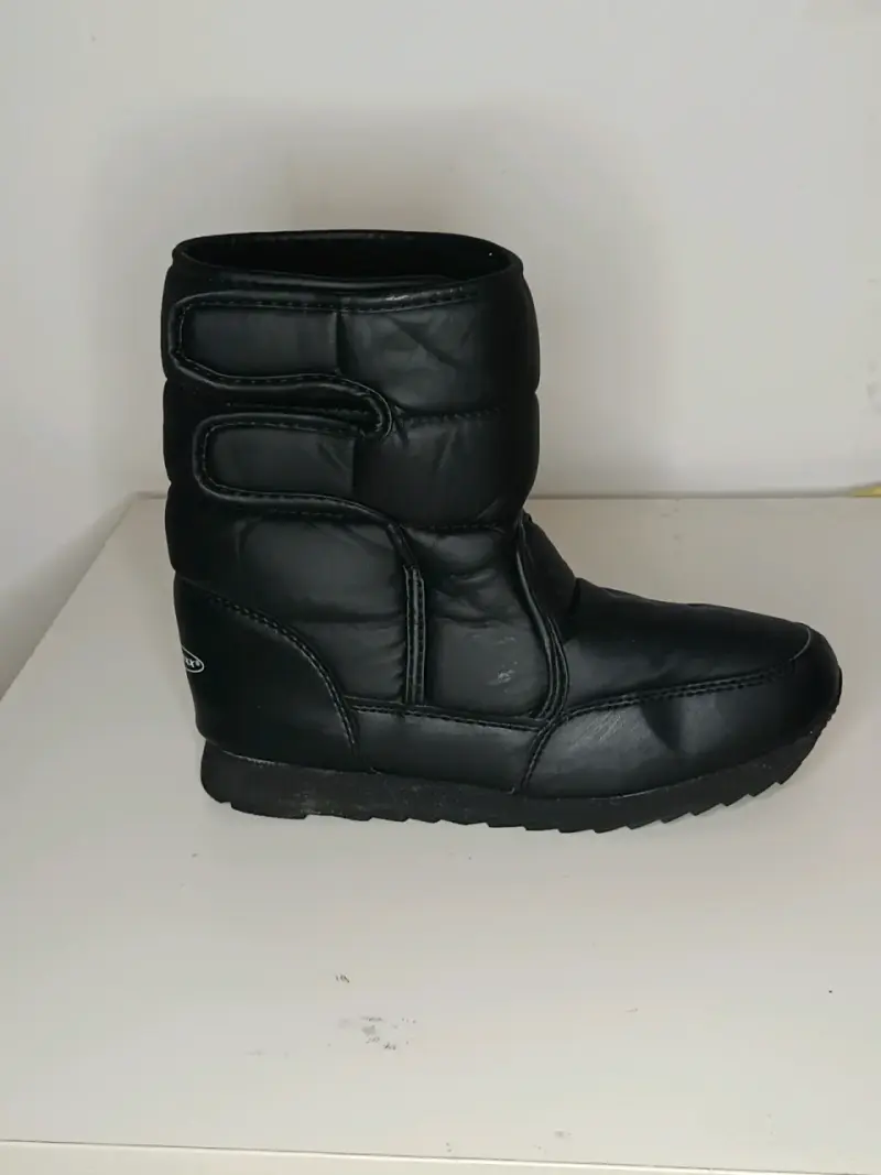 Botas de nieve negras con cierre de velcro - 1