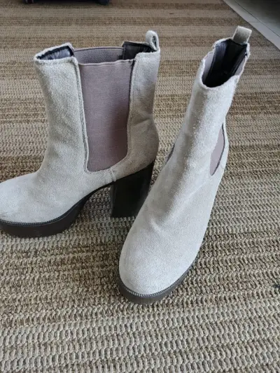Botines de plataforma beige con tacón alto - miniatura 4