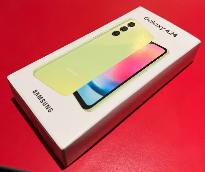 Samsung Galaxy A24 nuevo color verde - 6