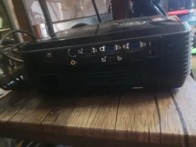 Proyector ViewSonic PJD5112 con múltiples entradas - miniatura 3