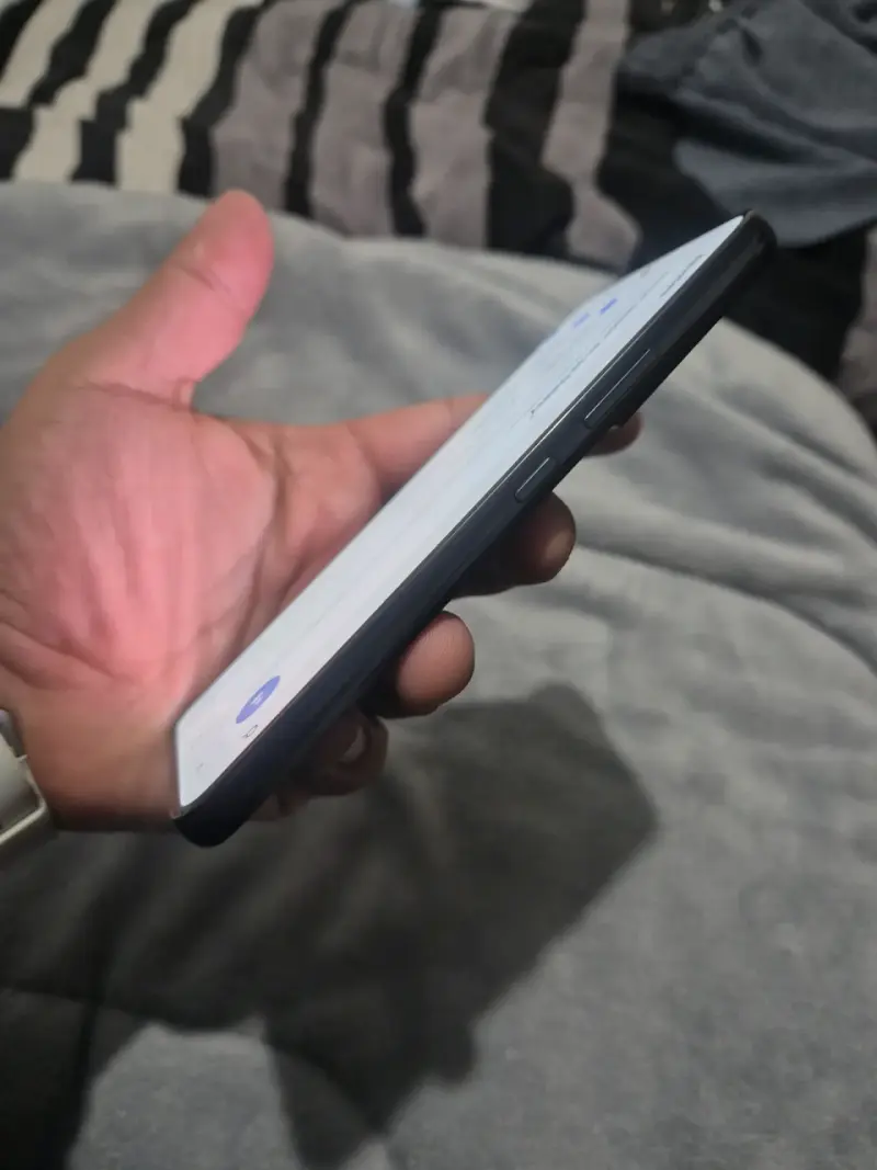 Samsung Galaxy S22 5G - 3