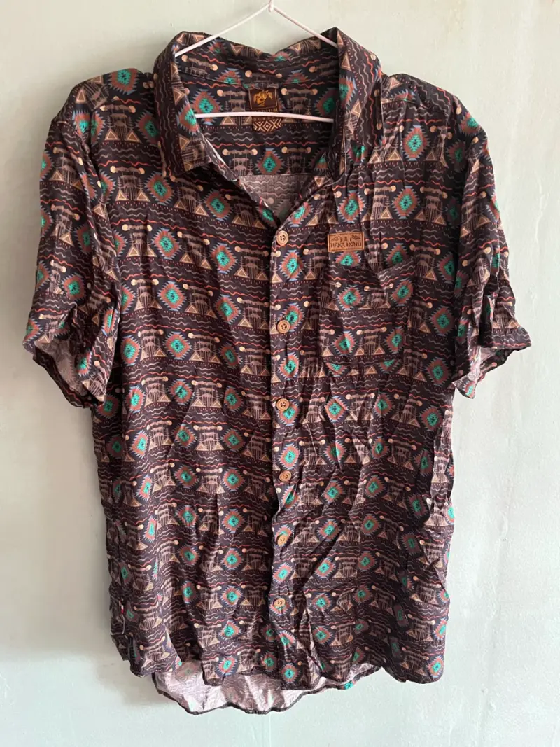 Camisa estampada Haka Honu para hombre - 1